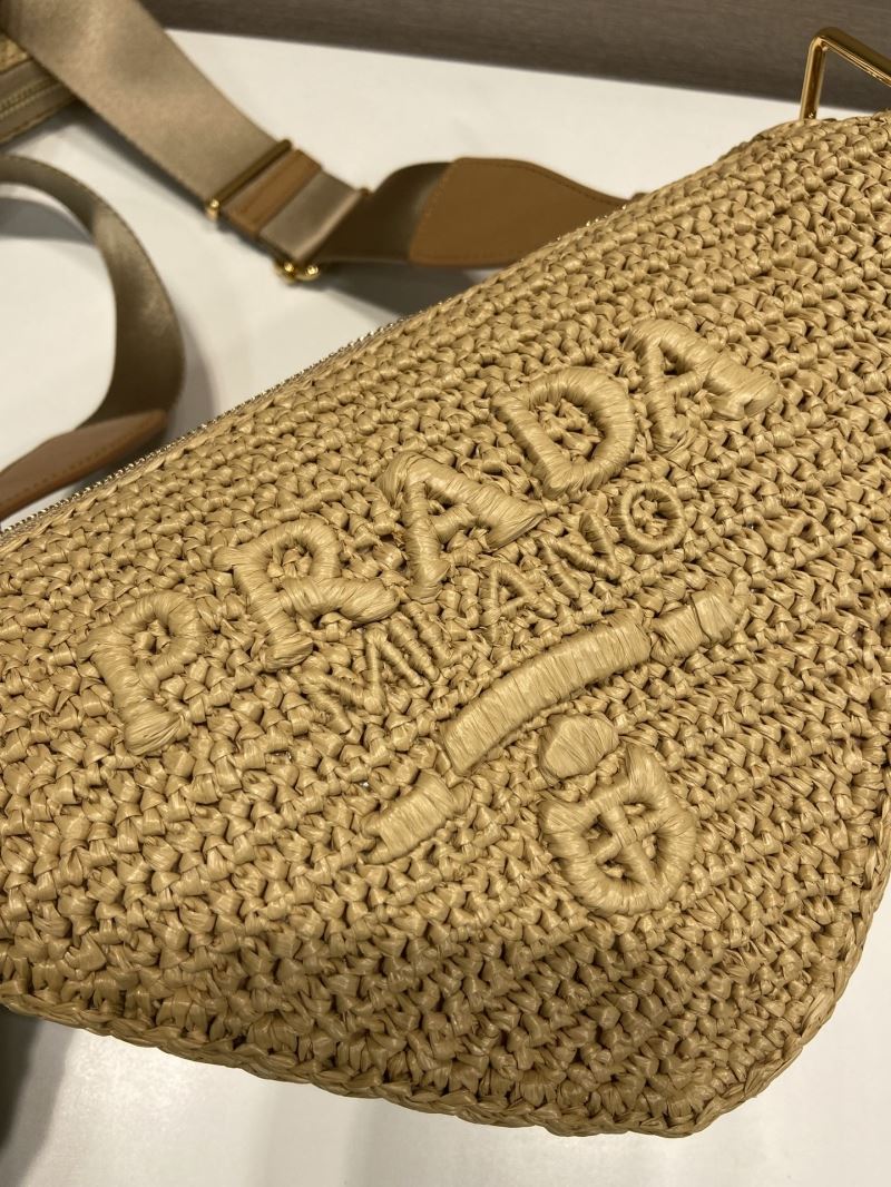 Pra*a triangle pouch